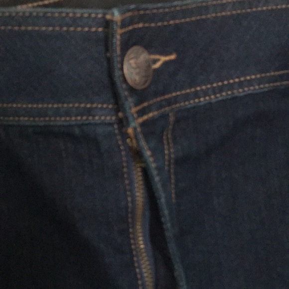 28w Lane Bryant Denim Pencil Skirt ✏️with Button Detail - Picture 14 of 17